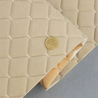 Велюр Venus стьобаний «Бежевий Ромб прошитий світло-бежевою ниткою» на поролоні 6мм та флізеліні, ширина 140см