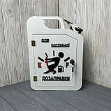 Каністра-бар "Для екстренної дозаправки" #2, дерев'яний, 30*22*11 см, з чарками, білий, фото 4