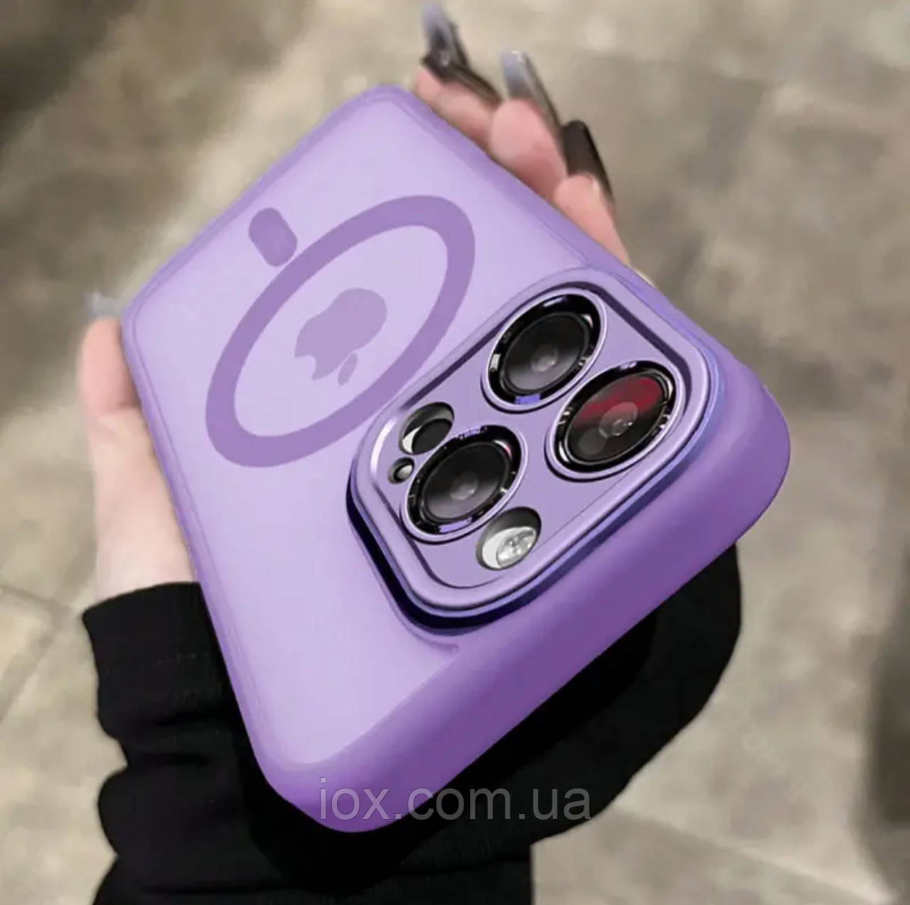 Матовий ліловий захисний чехол для Iphone 15pro MagSafe