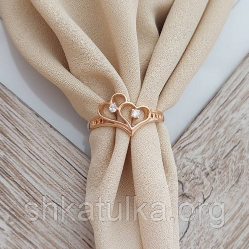 Каблучка золота з двома сердечками та білими круглими фіанітами 1.81