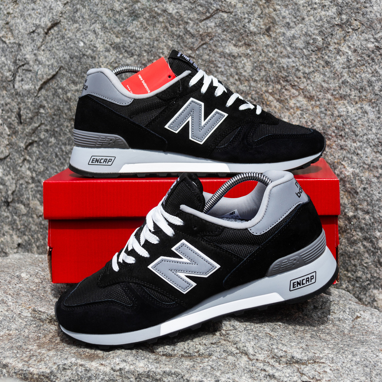 Кросівки New Balance 1300 чорні рефлективні