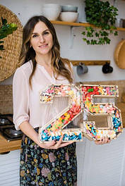 Солодка емоція у вигляді цифри "VIP+"