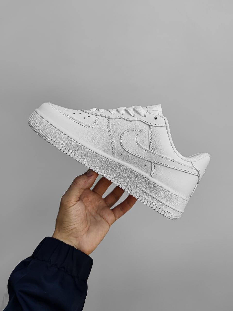 Жіночі кросівки Nike Air Force 1 low White (білі) низькі стильні кросівки NK673 Найк vkross