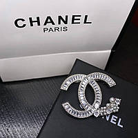 Брошка лого з камінням і перлами / посріблення