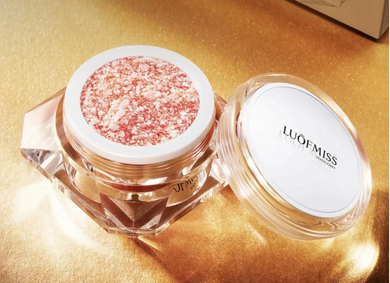 Зволожуючий крем для обличчя LUOFMISS Cordyceps Luxury Moist Dragon Blood Cream