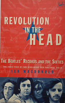 Книжное издание REVOLUTION IN THE HEAD THE BEATLES’ RECORDS AND THE SIXTIES.Used, EX+ (art.216759)