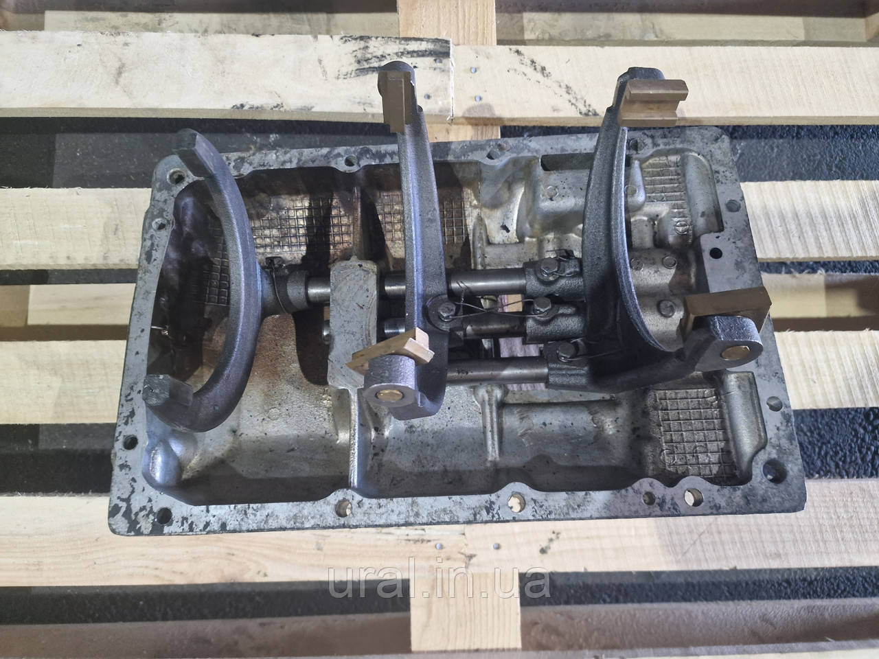 Кришка КПП КАМАЗ в зборі 154 ЕВРО  (ОРИГІНАЛ), фото 1