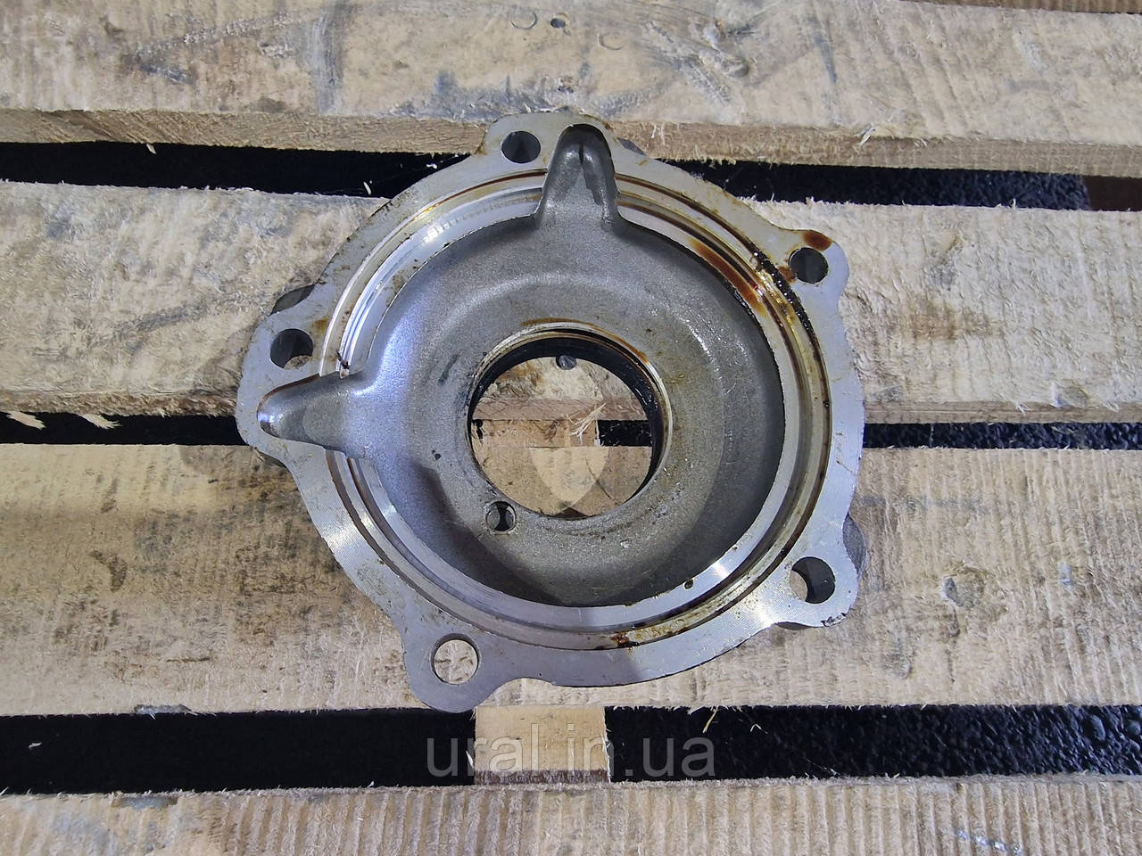 Кришка підшипника вторинного вала 141.1701205, фото 1