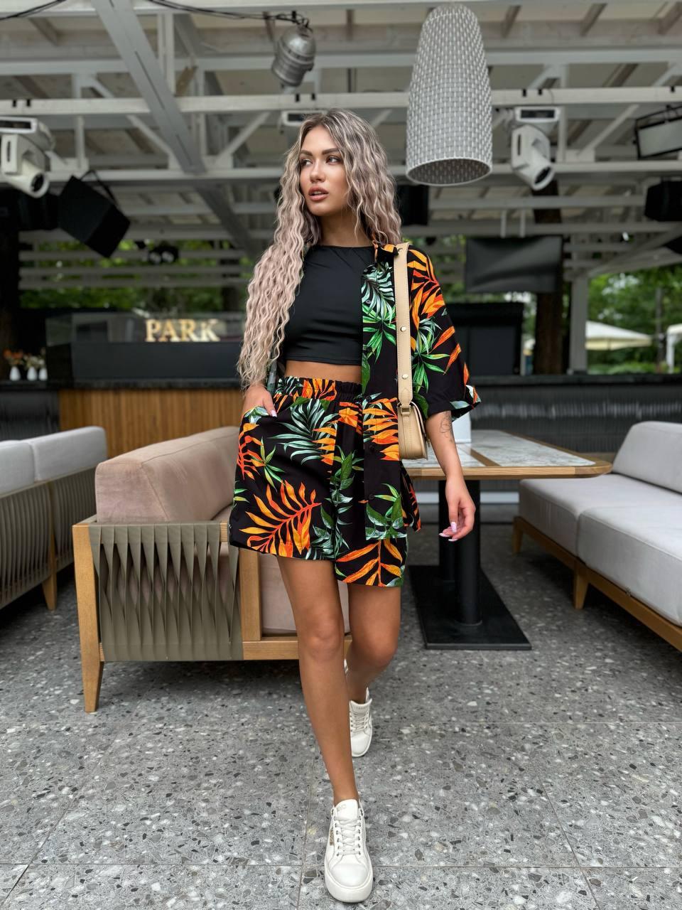 Жіночий літній костюм "Зебра" двійка - сорочка і шорти (Розміри 42,44,46), Чорний з тропічним листям