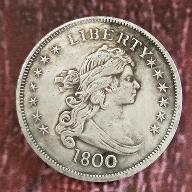 Пам'ятна, ювілейна монета з посрібленим "1800 Draped Bust Dollar", у тримачі, із серії «American Silver D