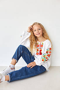 Підліткова вишиванка для дівчинки "Квіткова", блуза з вишивкою