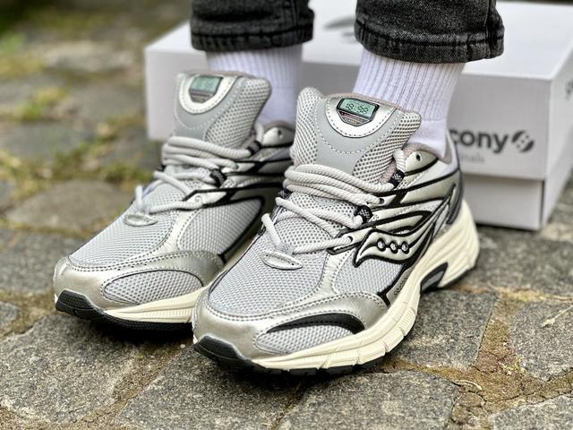 Кроссовки Saucony