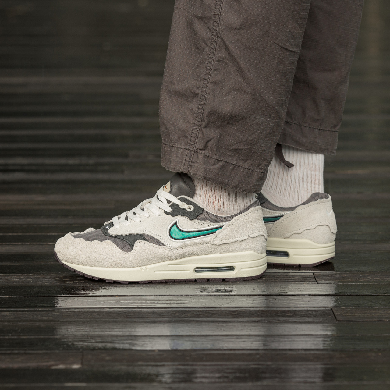 Чоловічі Кросівки Nike Air Max 1 x Patta Protection Pack / Найк Аір Макс 1 Патта Протекшн Пак Бежеві з Сірим