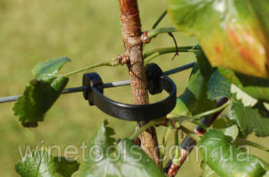 Пластиковий фіксатор для стовбурів дерев, 18 см