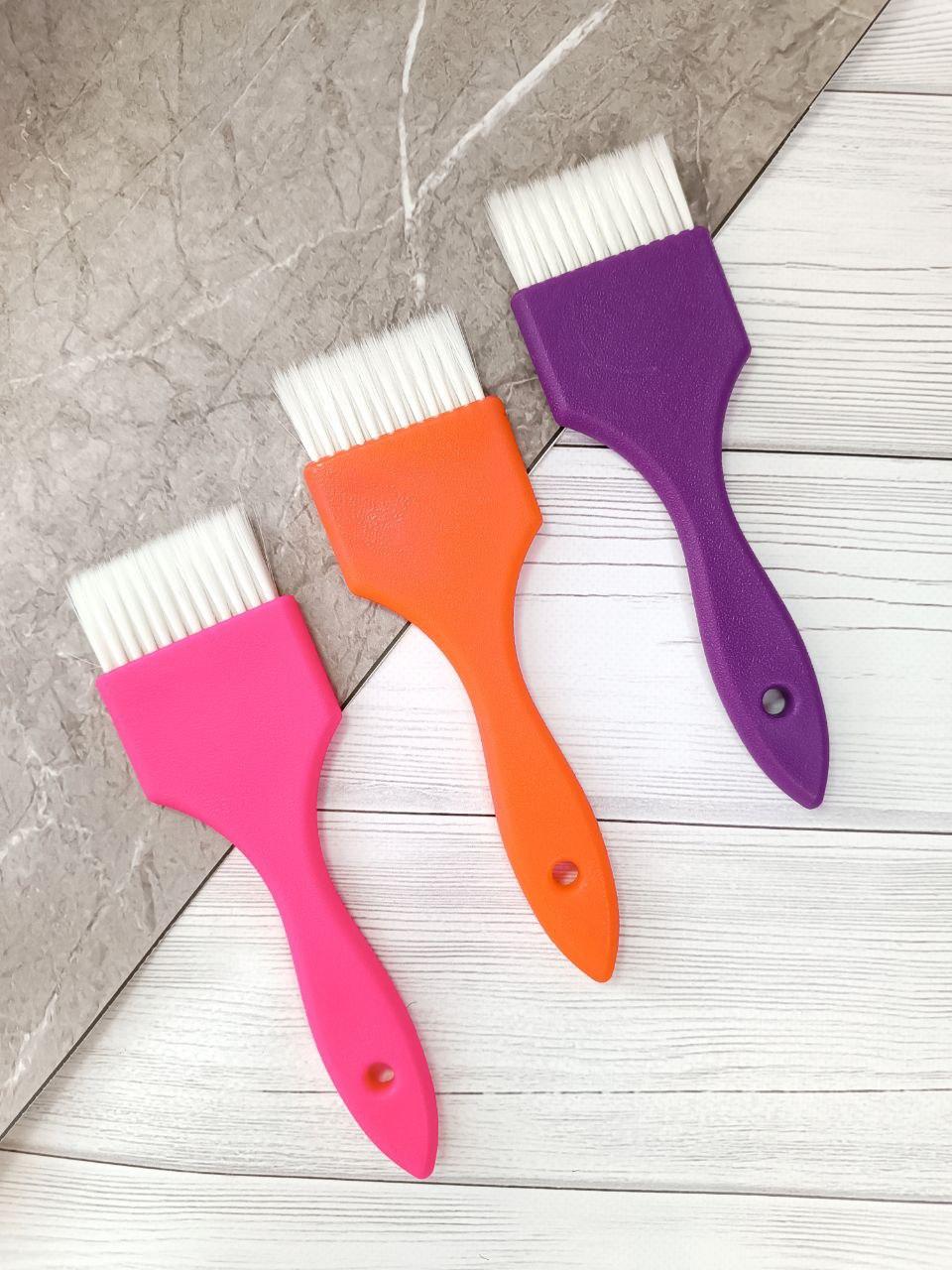 Пензлик для нанесення кератину та фарби для волосся