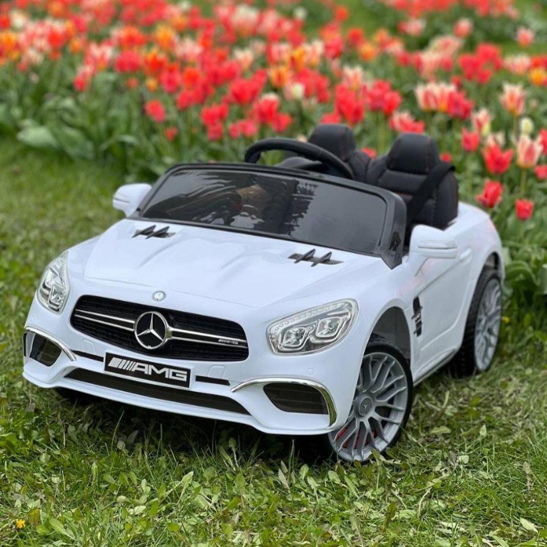 Дитячий електромобіль на акумуляторі Mercedes M 4871 з пультом радіокерування 3-8 років білий