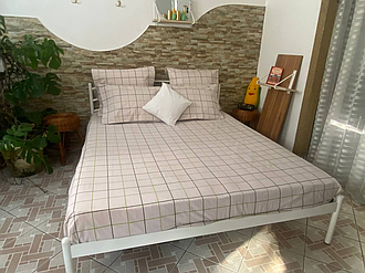 Комплект постільних речей "Клітинка "| Простирадло на гумці двоспальне і дві наволочки 50х70 з бязі