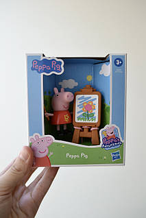 Фігурка Peppa Пеппа з мольбертом
