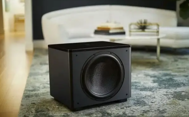REL HT/1510 Predator II Black активний сабвуфер