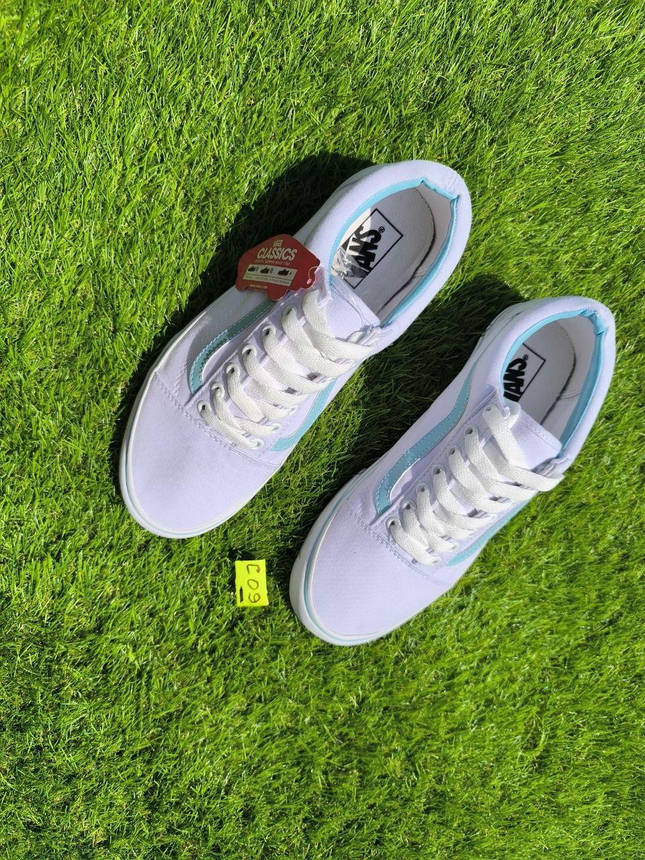 СКИДКА 40 р Кеди БІЛІ з блакитною смугою Vans Old Skool WHITE / Light Blue кросівки 2024 унісекс, фото 1