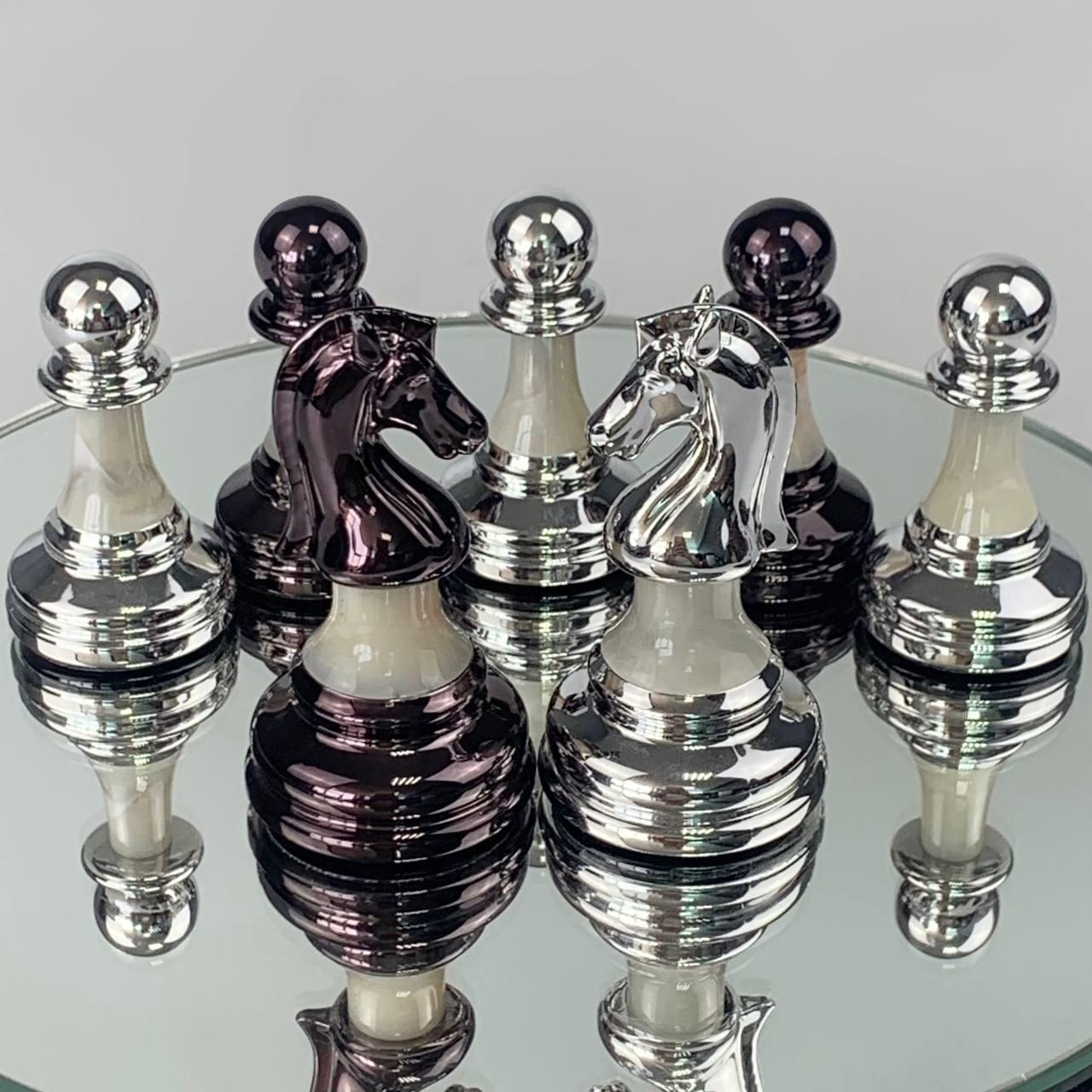 Шахові фігури з акрилу та металу для гри шахи, фото 1