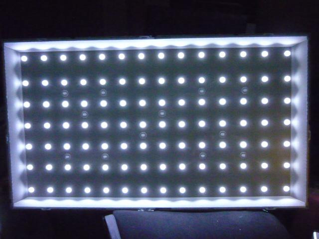 Половинка світлодіодної LED-лінійки 2013SVS42F_R_5_ REV1.8 130103 (матриця HF420BGA-B1) TV Samsung UE42F5000.