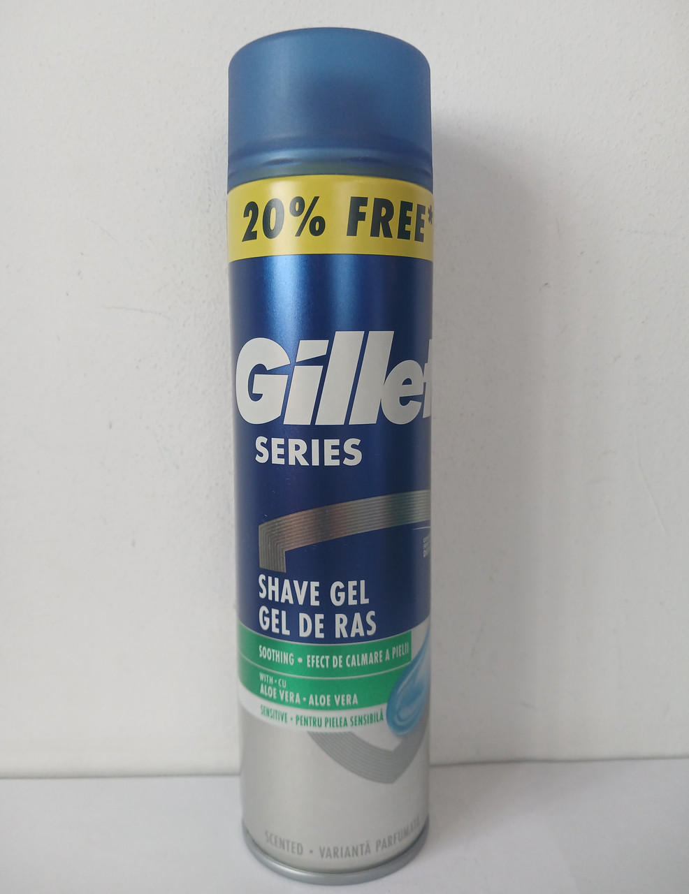Гель для гоління чоловічий Gillette sensitive (Жилет Сенсетив) 240 мл.