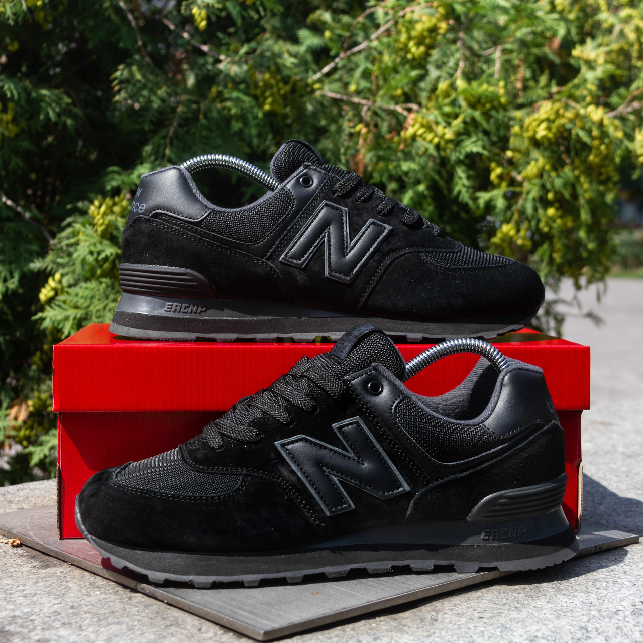 Чоловічі Кросівки New Balance 574 повністю чорні
