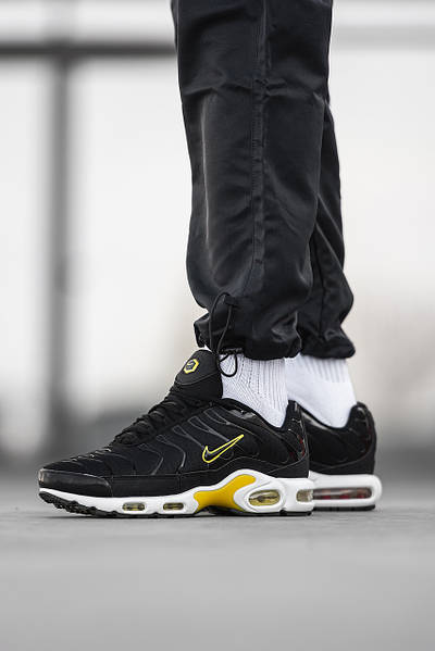 Nike tn matte black best sale