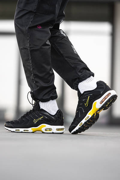 Nike tn matte black online