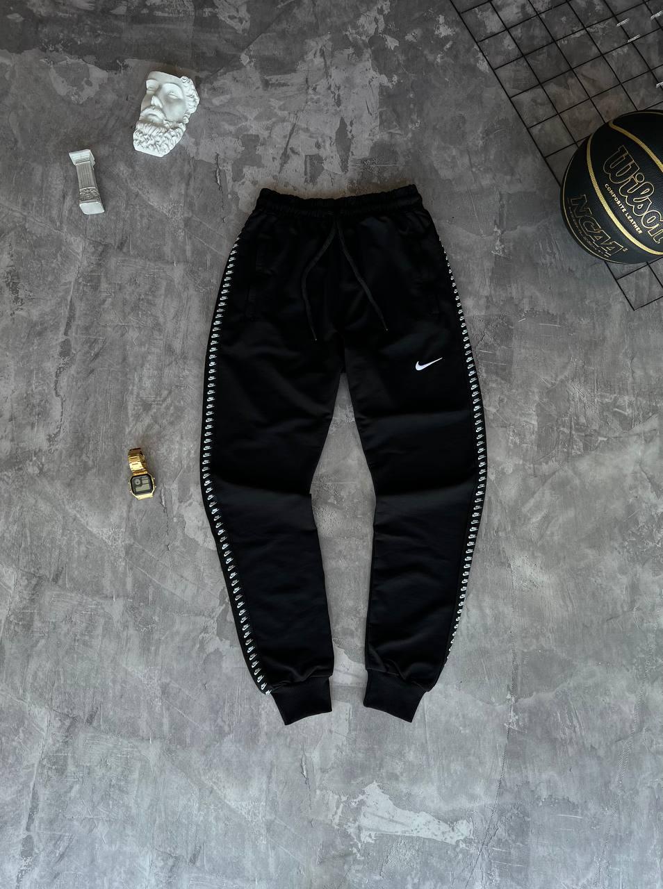 Чоловічі спортивні штани Nike M1994 чорні, фото 1