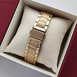 Жіночий наручний годинник Michael Kors (майкл корс) золотого кольору з римськими цифрами - код 2436, фото 4