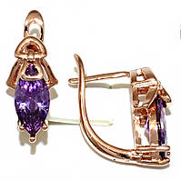 Сережки ХР. Позолота ЧВ. Камені: бузковий циркон. Довжина: 1,8 см. Ширина: 7 мм.
