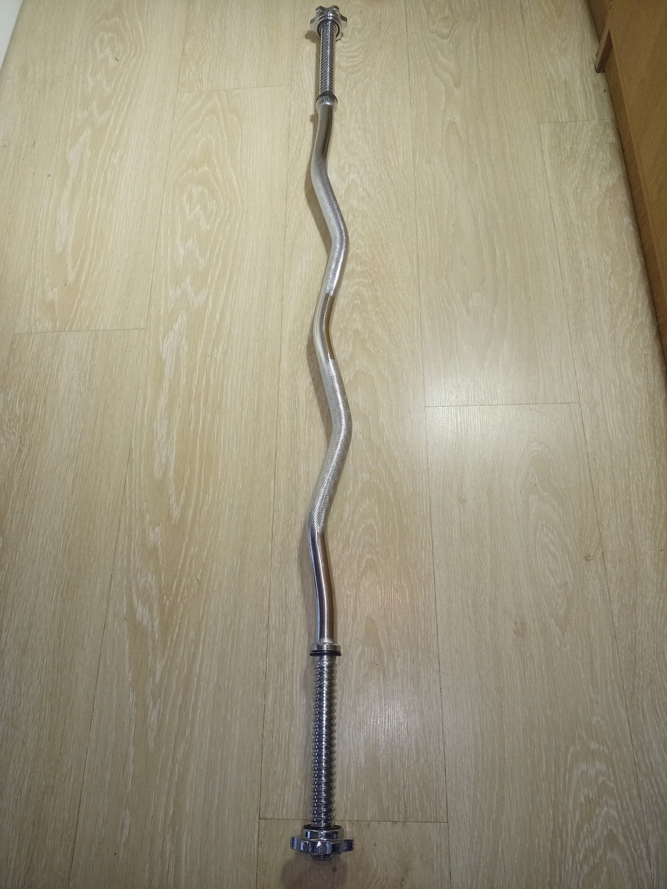 Гриф W образный , кривой гриф, гнутый гриф , гриф для бицепса трицепса ...