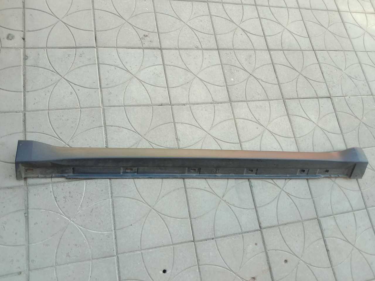Накладка порога права Subaru Forester S12, кузов SH, 2007-2013 років.