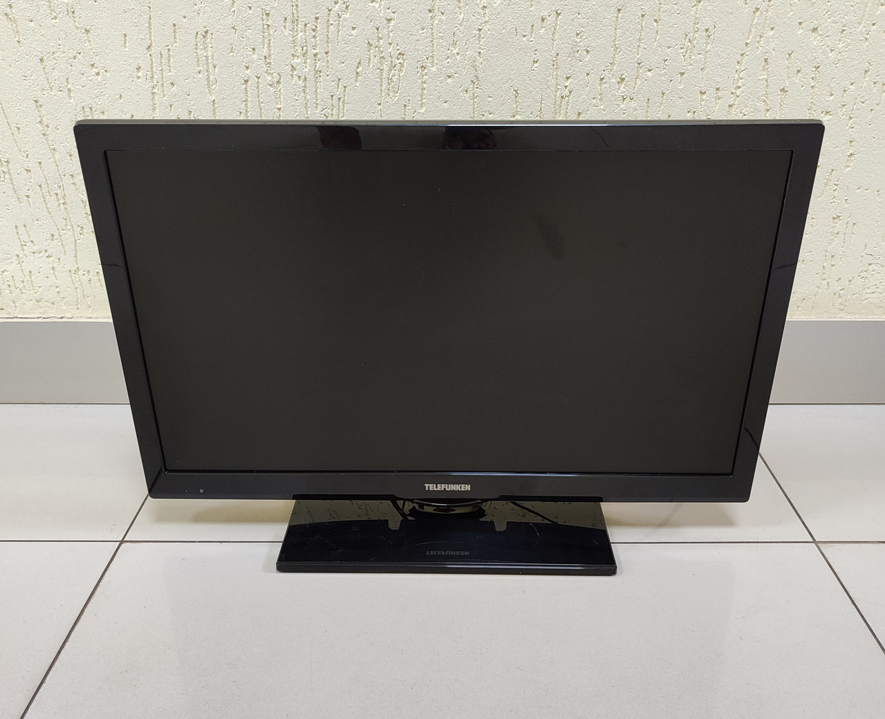 Якісний LCD-телевізор бу Telefunken L22F275M4 22 дюйми з Німеччини