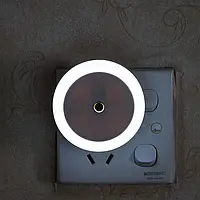 Нічник LED мережевий із датчиком освітлення Luno Round. Автоматичний сенсор.