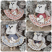 Текстільний кіт з крильями, авторська іграшка киця 10 см, шитий котик із тканини