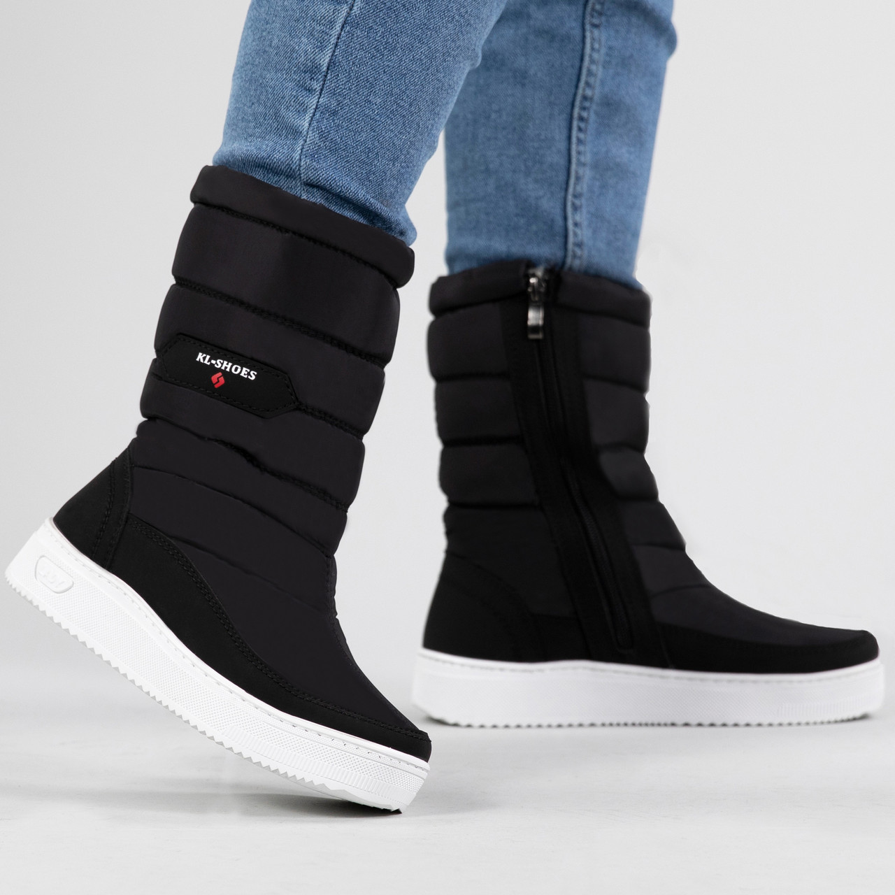 Дутики зимові жіночі на замок широкі з білою підошвою