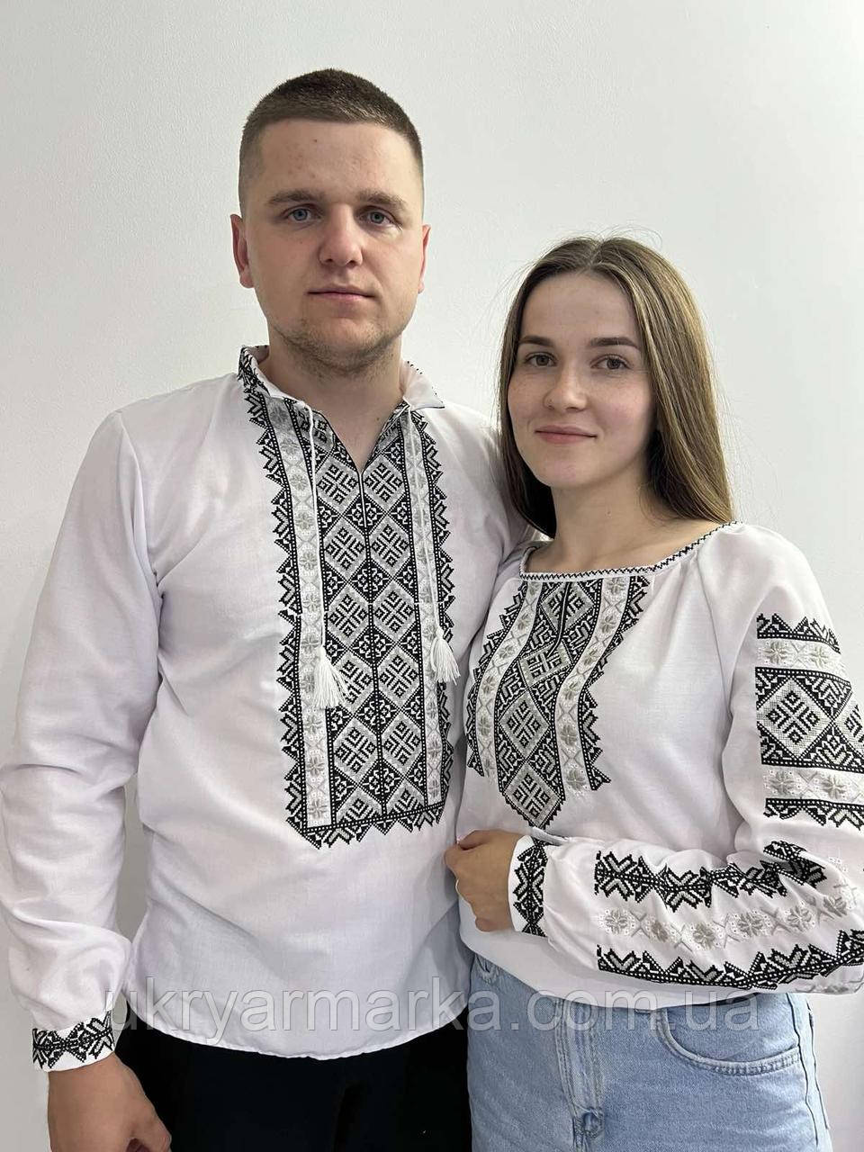 Стильні вишиванки для двох "Канів"
