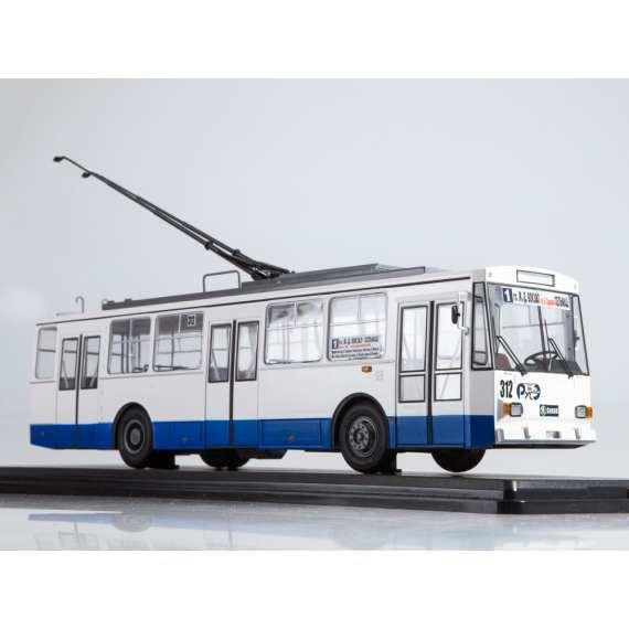 Модель Тролейбус Skoda-14TR | SSM