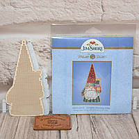 Дерев'яна заготовка під вишивку "Гнома що тримає подарунки"