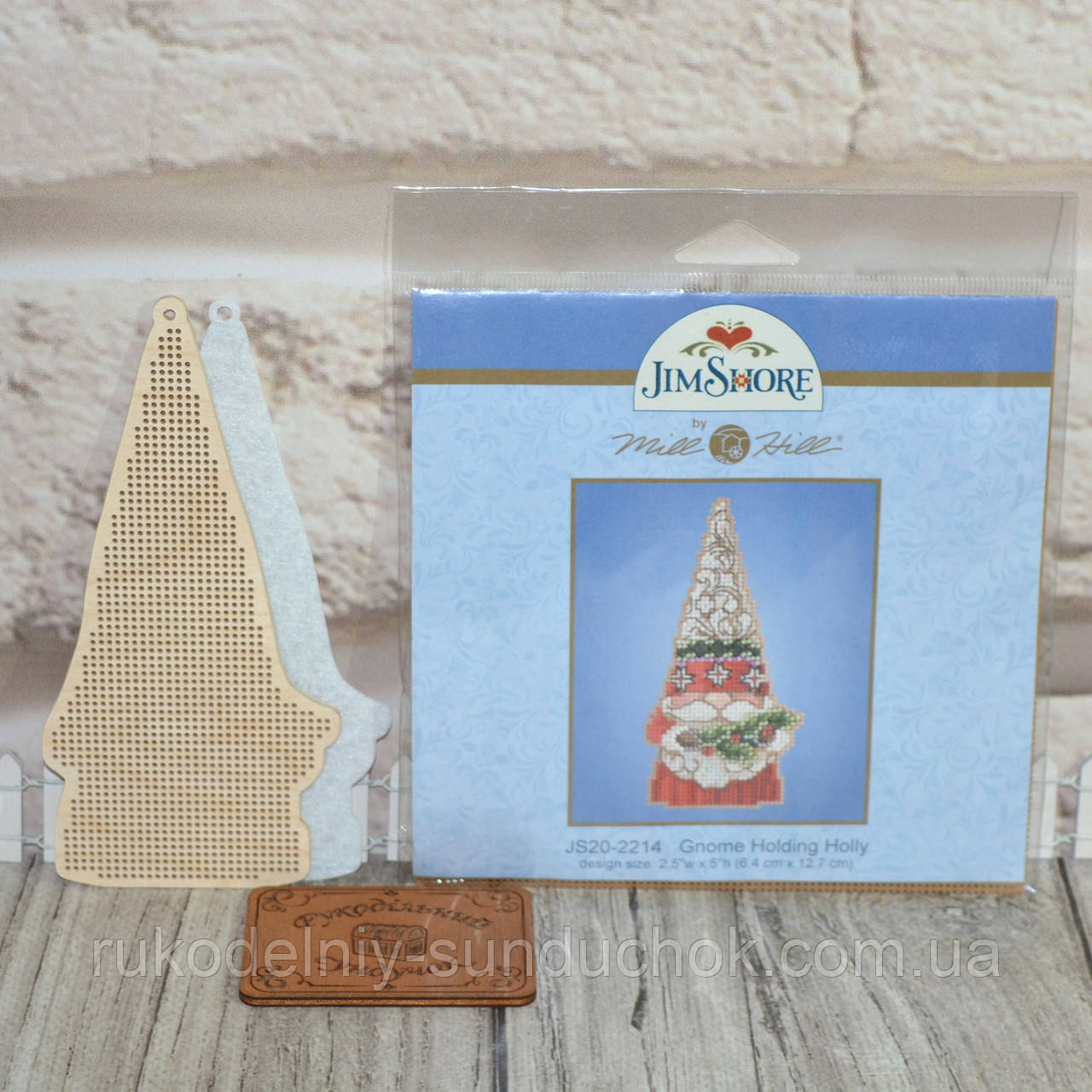 Дерев'яна заготовка під вишивку "Гнома що тримає падуб", фото 1