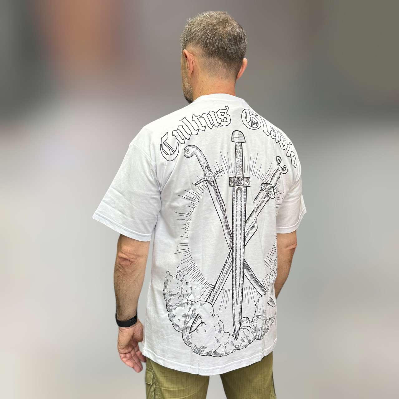 Футболка чоловіча оверсайз "Cultus Gladio", р. XL, бавовна 100%, непомітність зброї, закріпленої на поясі