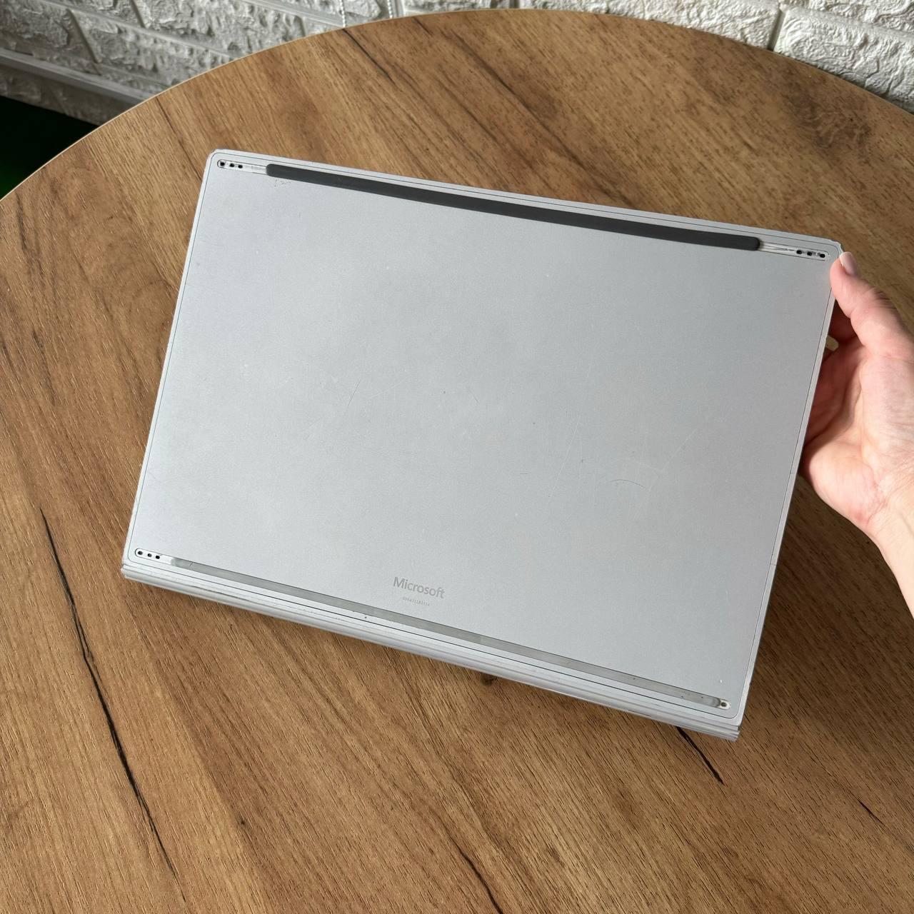 GTX1060搭載 Surface Book 2 i7-8650U 512GB Ноутбук 15.6