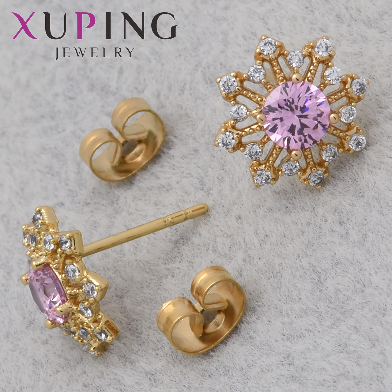 Серьги женские позолота 18K Xuping Jewelry застёжка гвоздик с розовыми переливающимися стразами размер 10х10мм