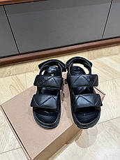 Жіночі чорні шкіряні сандалії Prada Padded на липучках сандалі, фото 4