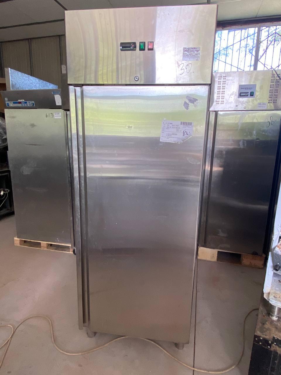 Морозильна шафа GastroHero GNH650BT б/у