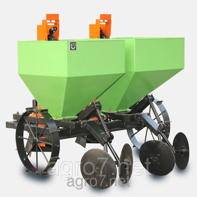 Картофелесажатель двухрядный ДТЗ КС-2а фото