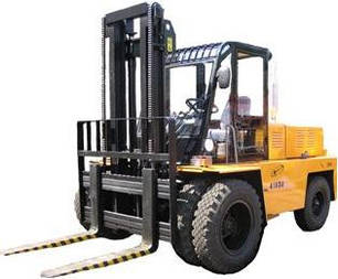 Запчастини на львівські навантажувачі